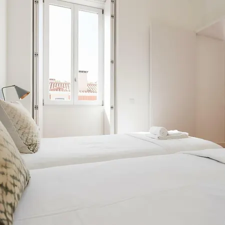 Chiado Cozy - By Lu Holidays Апартаменты *