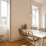 Apartment Chiado Cozy - By Lu Holidays Lissabon