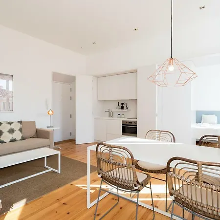 Apartment Chiado Cozy - By Lu Holidays